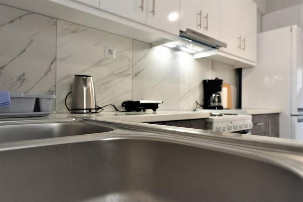 Athens Central 3Bd Apartment Next To Metro Luxury Bagian luar foto
